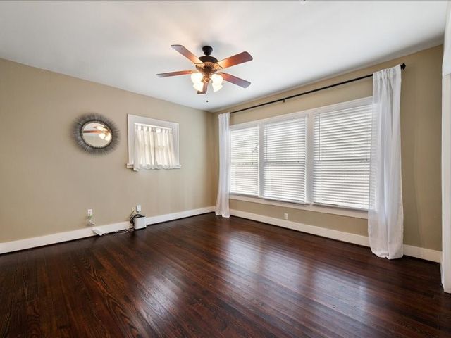 2001 Lipscomb Street, Fort Worth, TX 76110