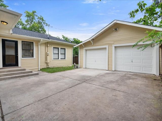2001 Lipscomb Street, Fort Worth, TX 76110