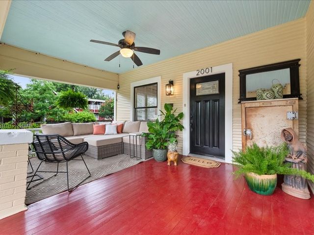 2001 Lipscomb Street, Fort Worth, TX 76110