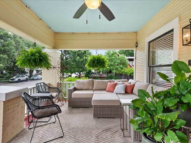 2001 Lipscomb Street, Fort Worth, TX 76110