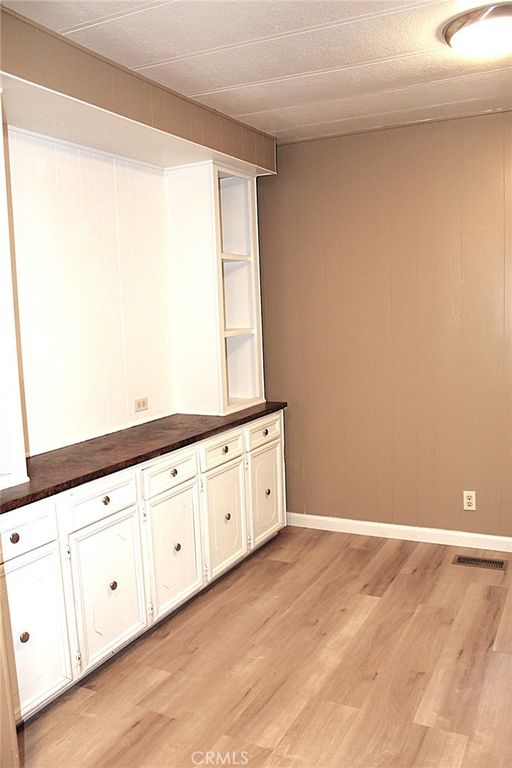 Image 32 of property listing at 14599 Skyway, Magalia, CA 95954