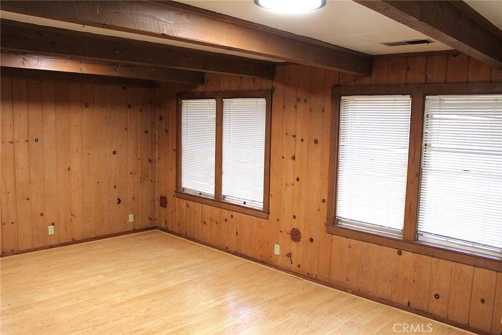 Image 8 of property listing at 14599 Skyway, Magalia, CA 95954