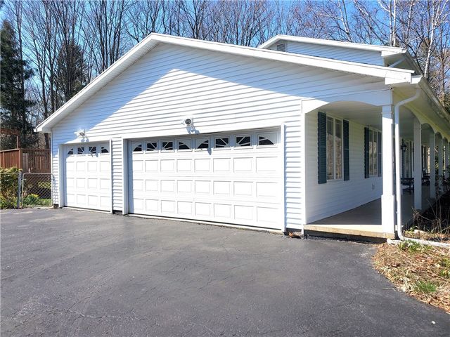 1557 Greensboro Drive, Webster, NY 14580