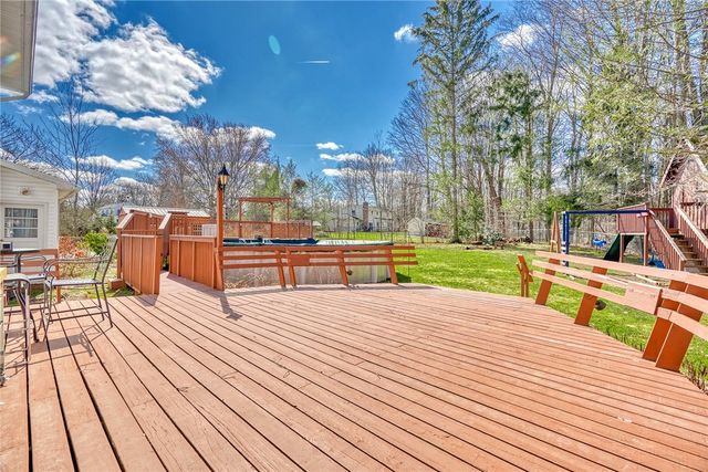 1557 Greensboro Drive, Webster, NY 14580