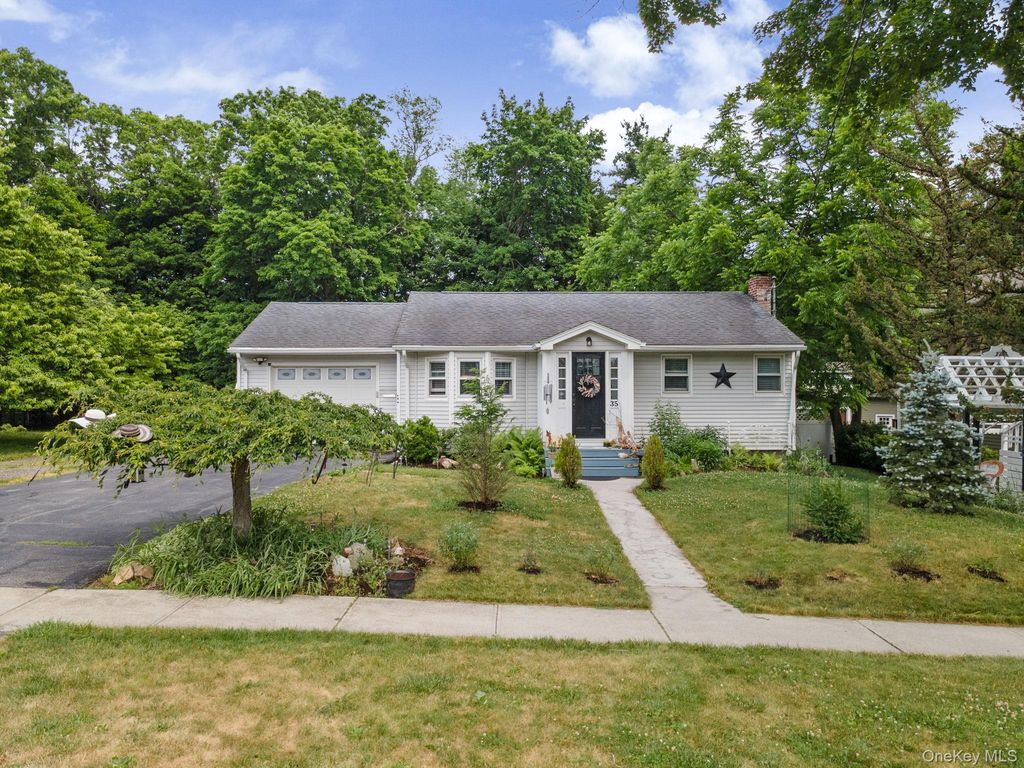 35 Highland Avenue, Walden, NY 12586
