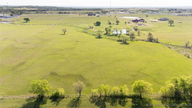Hwy 75, Mounds, OK 74047