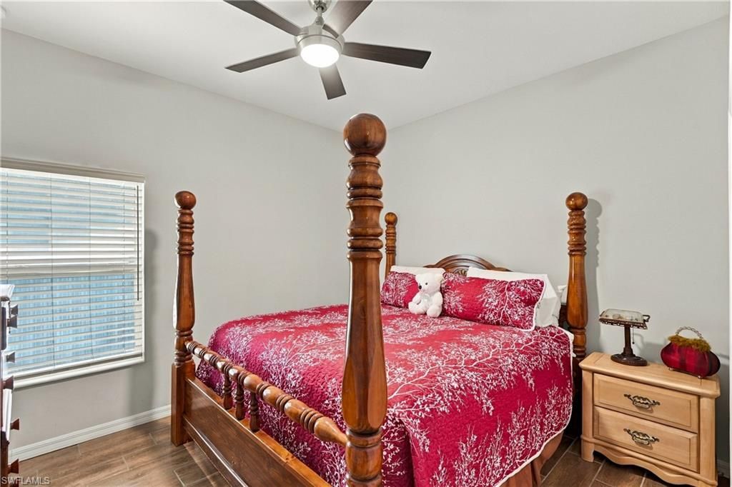 Image 10 of property listing at 3225 NW 21st ST, Cape Coral, FL 33993