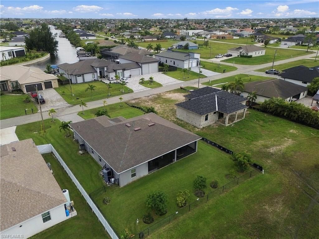 Image 20 of property listing at 3225 NW 21st ST, Cape Coral, FL 33993