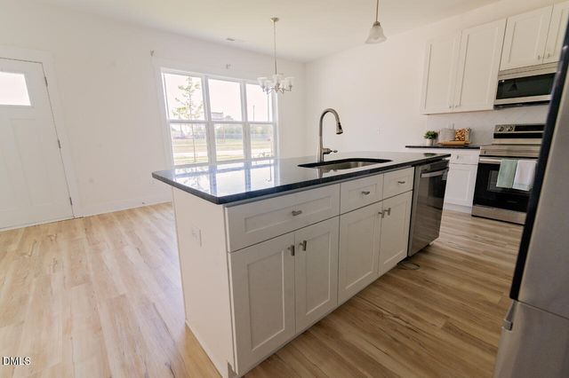 1210 S 2nd Street, Smithfield, NC 27577