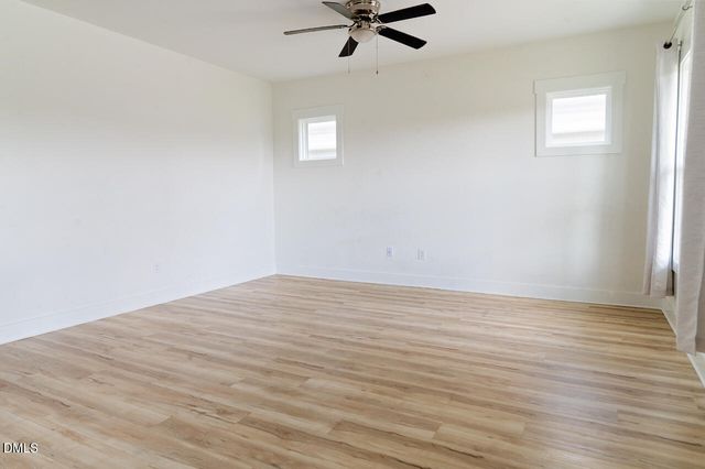 1210 S 2nd Street, Smithfield, NC 27577