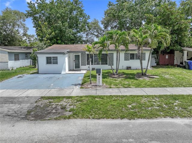 6661 Douglas St, Hollywood, FL 33024