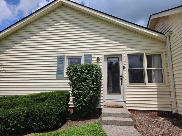 888 Cypress Point Way, Lexington, KY 40509