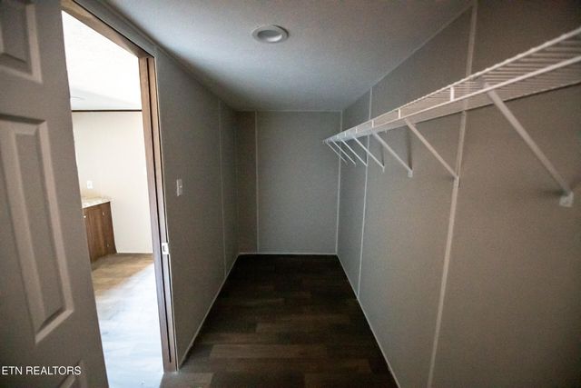 189 Meadow Lawn Drive, Englewood, TN 37329