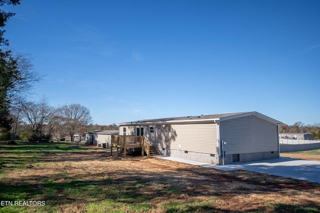 189 Meadow Lawn Drive, Englewood, TN 37329