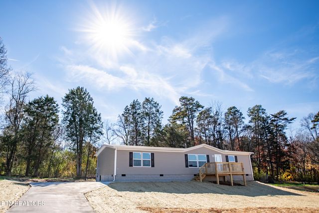 189 Meadow Lawn Drive, Englewood, TN 37329