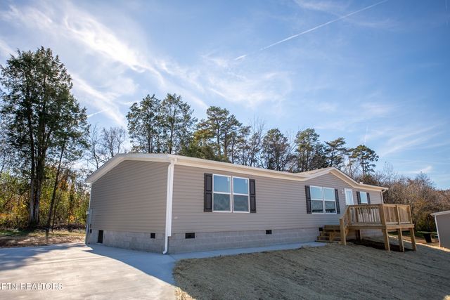 189 Meadow Lawn Drive, Englewood, TN 37329