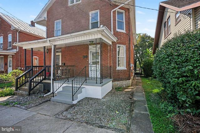 440 E LIBERTY ST, Chambersburg, PA 17201