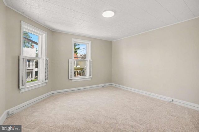 440 E LIBERTY ST, Chambersburg, PA 17201