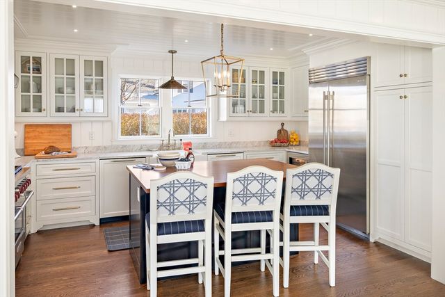 114 North Water Street, Edgartown, MA 02539