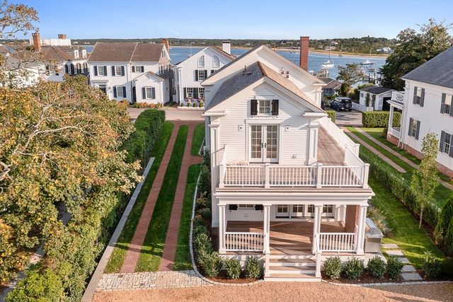 114 North Water Street, Edgartown, MA 02539