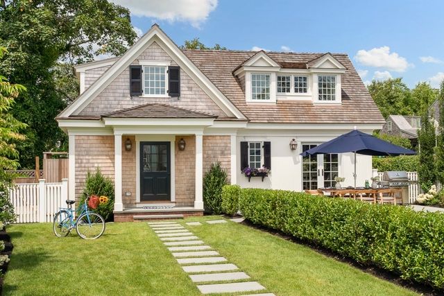 114 North Water Street, Edgartown, MA 02539