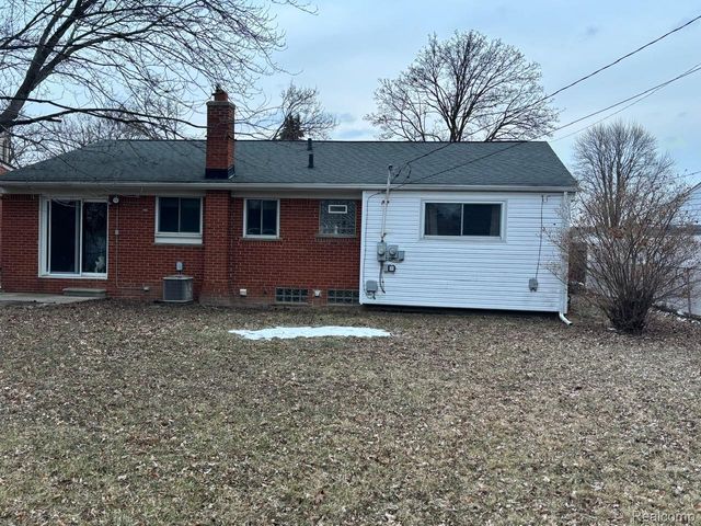 31527 Stricker Drive, Warren, MI 48088