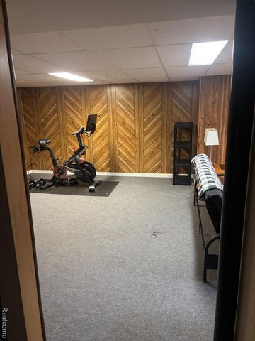 31527 Stricker Drive, Warren, MI 48088