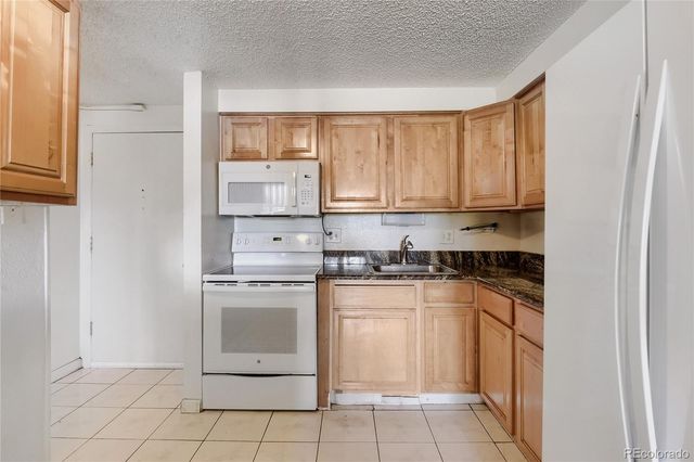8824 E Florida Avenue 213, Denver, CO 80247