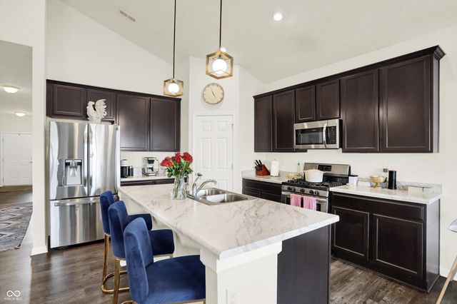 2259 Summer Shore Drive, Greenwood, IN 46143