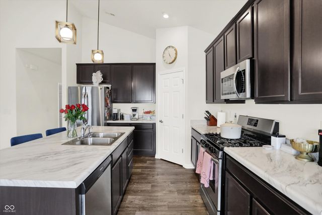2259 Summer Shore Drive, Greenwood, IN 46143