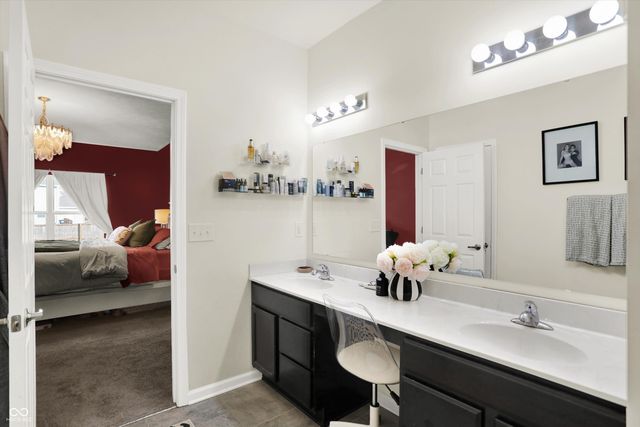 2259 Summer Shore Drive, Greenwood, IN 46143