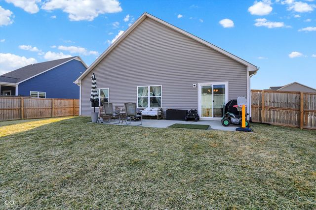 2259 Summer Shore Drive, Greenwood, IN 46143