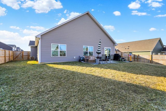 2259 Summer Shore Drive, Greenwood, IN 46143