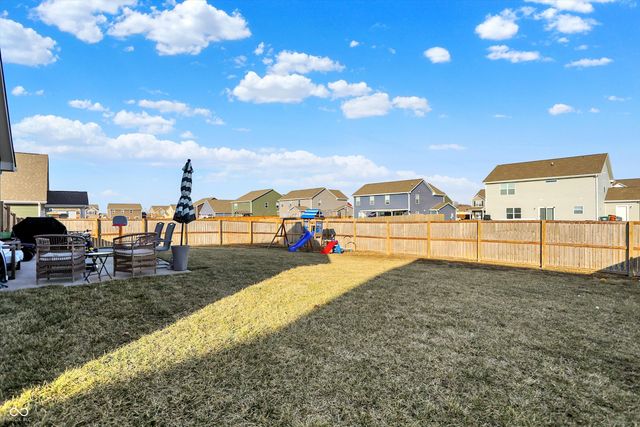 2259 Summer Shore Drive, Greenwood, IN 46143