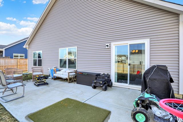 2259 Summer Shore Drive, Greenwood, IN 46143