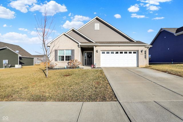 2259 Summer Shore Drive, Greenwood, IN 46143