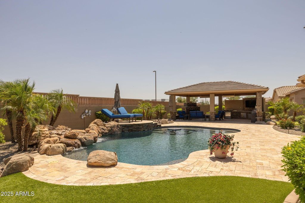 3119 E BELLFLOWER Drive, Gilbert, AZ 85298 — photo 2