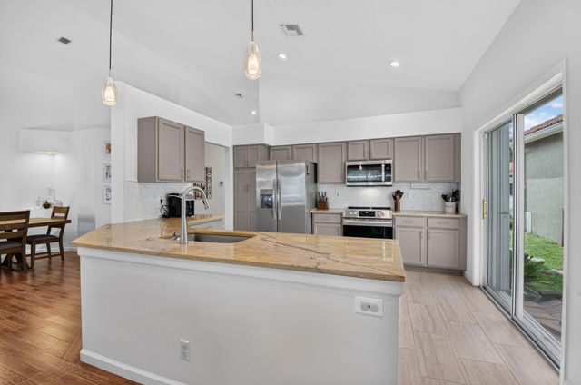 4819 Gateway Gardens Drive, Boynton Beach, FL 33436
