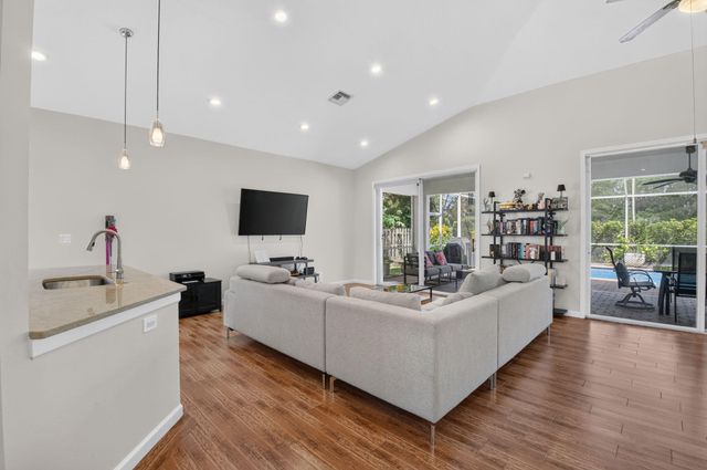 4819 Gateway Gardens Drive, Boynton Beach, FL 33436