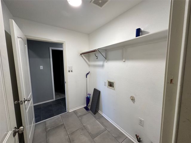 2866 Vacherie Lane, Dallas, TX 75227