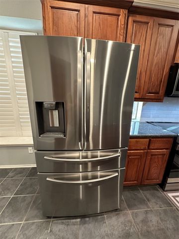 2866 Vacherie Lane, Dallas, TX 75227