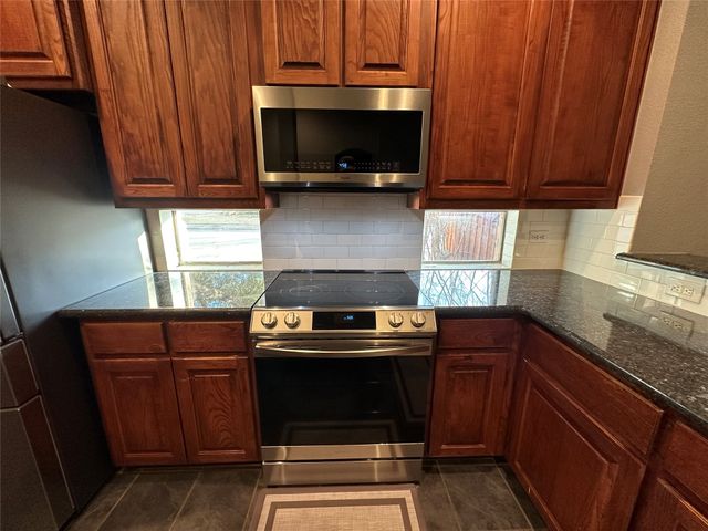 2866 Vacherie Lane, Dallas, TX 75227