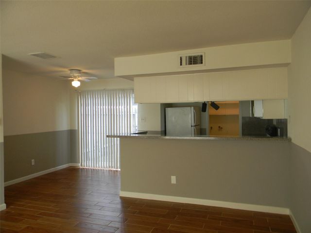 9200 West Bellfort Street 48, Houston, TX 77031