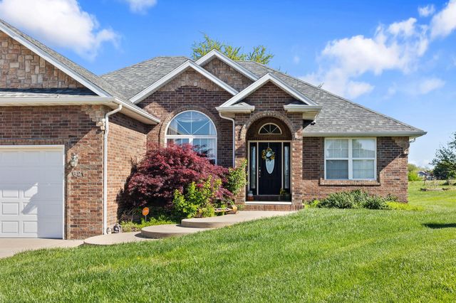 621 W Meadowgate Drive, Springfield, MO 65803