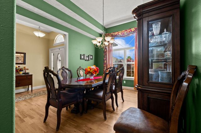 621 W Meadowgate Drive, Springfield, MO 65803