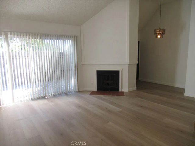 8865 Independence Avenue 26, Canoga Park, CA 91304