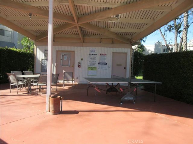 8865 Independence Avenue 26, Canoga Park, CA 91304