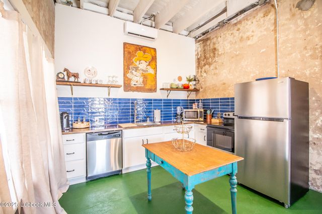 902 Buddy Holly Avenue, Lubbock, TX 79401