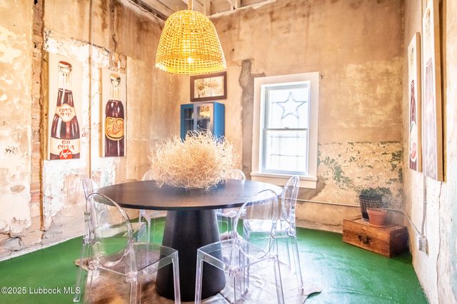 902 Buddy Holly Avenue, Lubbock, TX 79401