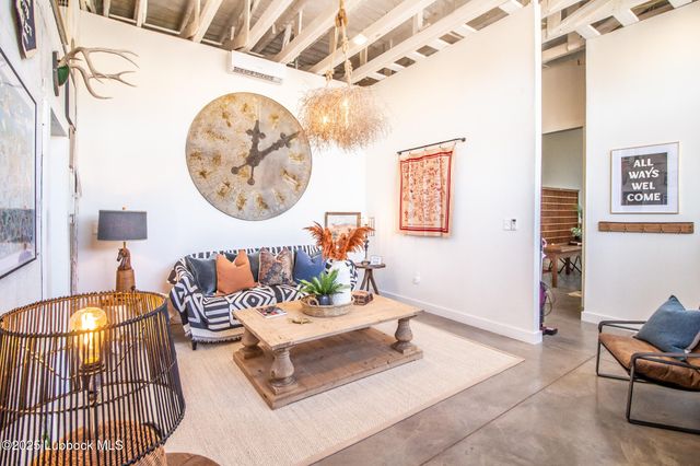 902 Buddy Holly Avenue, Lubbock, TX 79401